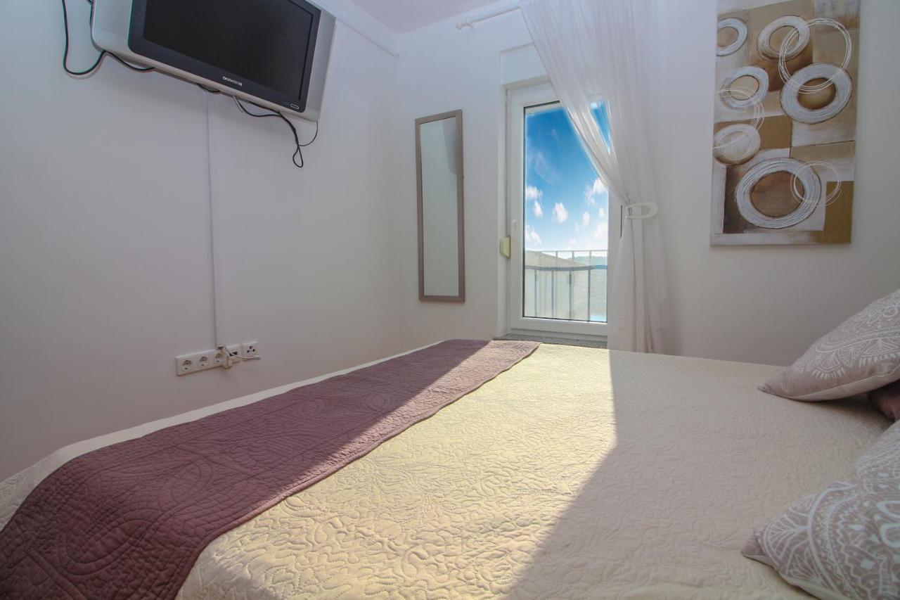 Appartement Vistamar à Rogoznica  Extérieur photo